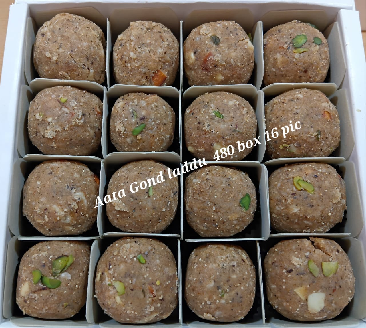Aata Gond Laddu - 16 Pcs